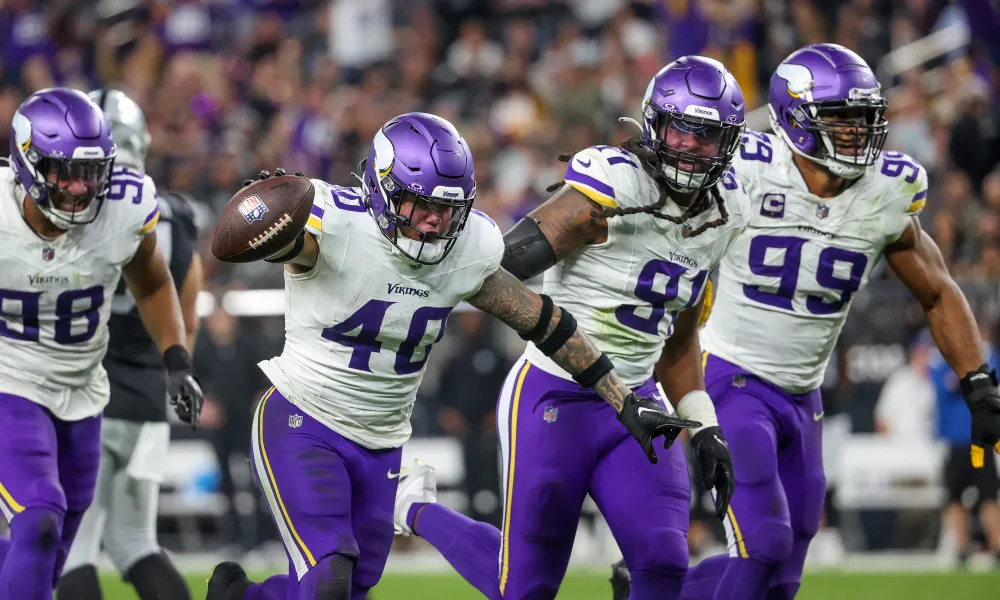 Vikings vs Raiders: Record-Low Scoring in NFL Week 14